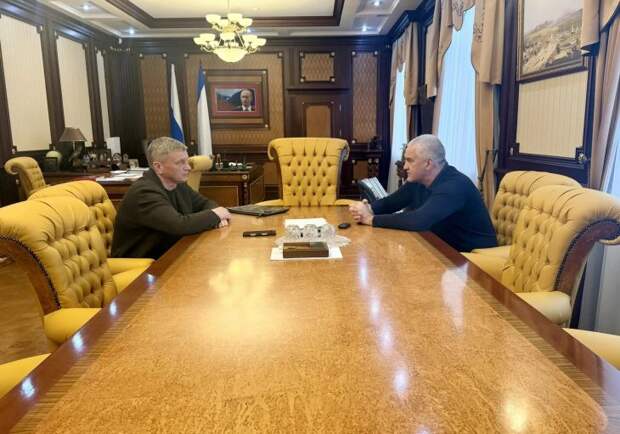 Глава администрации Евпатории Александр Юрьев уходит с поста по состоянию здоровья