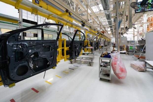 На заводе Mercedes в мае начнут собирать китайские авто