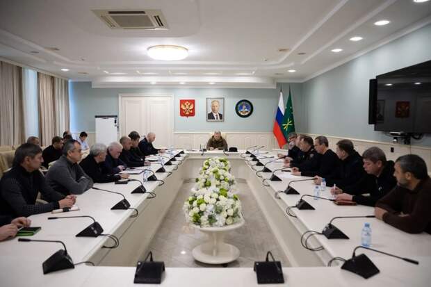 В Майкопе и районах Адыгеи ведётся комплекс работ по устранению последствий непогоды