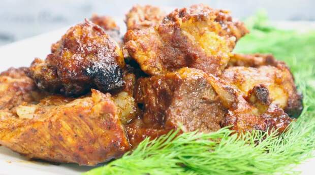 Как приготовить мясо в духовке на праздник?