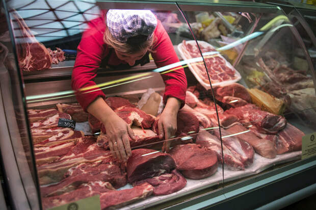 Прилавок с мясом на Даниловском рынке в Москве - РИА Новости, 1920, 28.07.2021