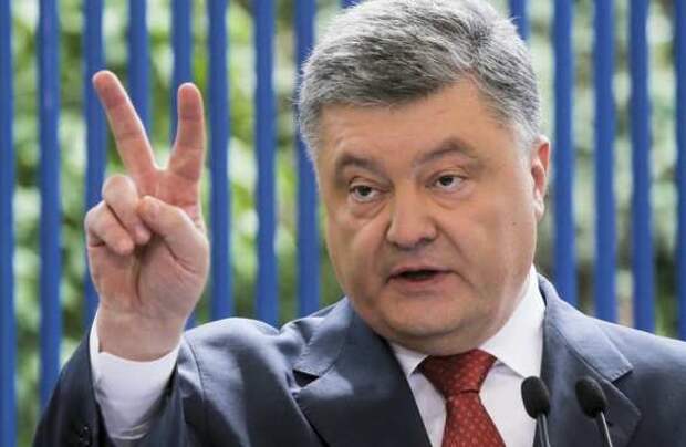 Болтун Порошенко обещает отобрать Крым у России за год