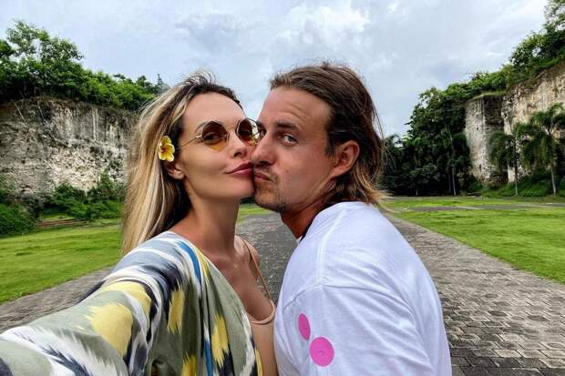 Мария Горбань и Кирилл Зоткин в третий раз сыграли свадьбу в Лас-Вегасе