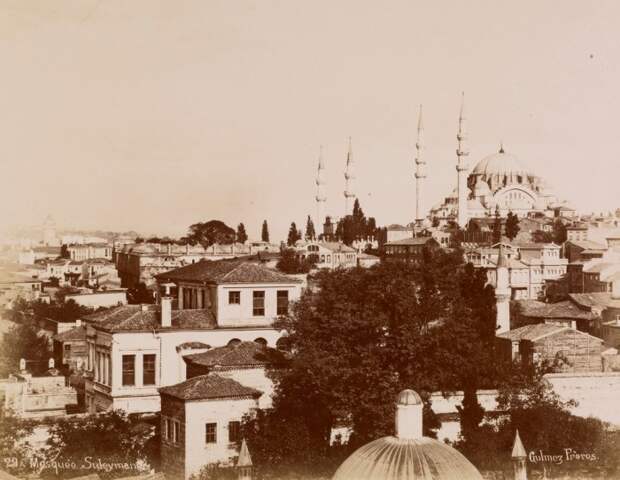 Мечеть, которая была построена по приказу турецкого султана Сулеймана I Великолепного.