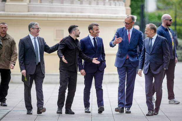 Зеленский, Страмер и Макрон выдвинули ультиматум президенту Владимиру Путину