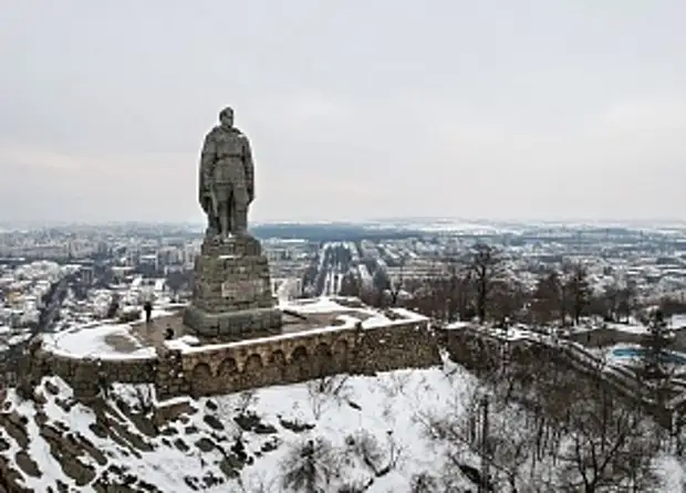 Алеша памятник пловдив фото