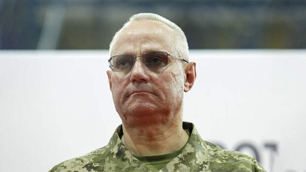 Бывшего главнокомандующего ВСУ Хомчака объявили в розыск в России