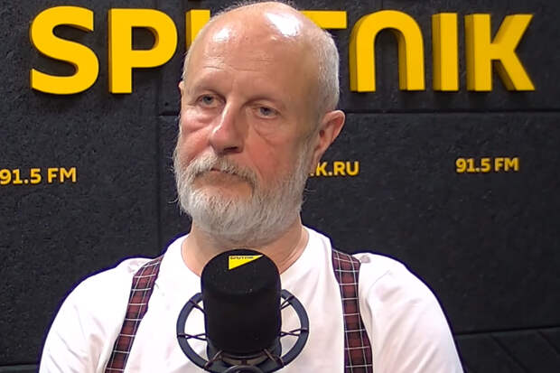 На Гоблине порвали свитер