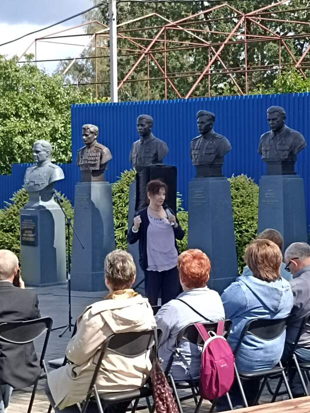 В Ржеве отметили годовщину первого салюта в годы Великой Отечественной войны