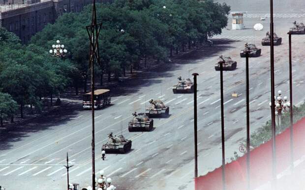 Расстрел демонстрантов на площади Тяньаньмэнь 25 лет назад Tiananmen Square 28 Расстрел демонстрантов на площади Тяньаньмэнь 25 лет назад