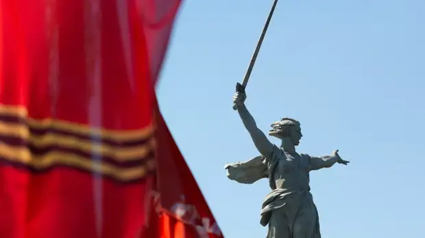 Следователи начали извлекать останки жертв фашистов под Волгоградом