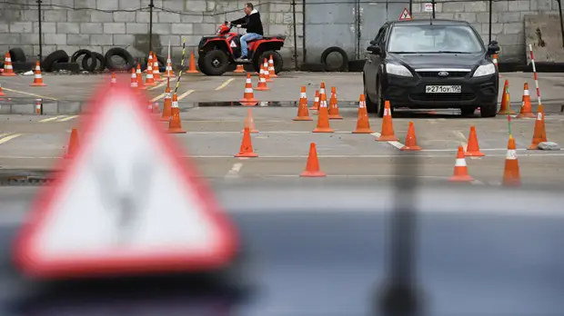 МВД предложило создать систему рейтинговой оценки автошкол в России