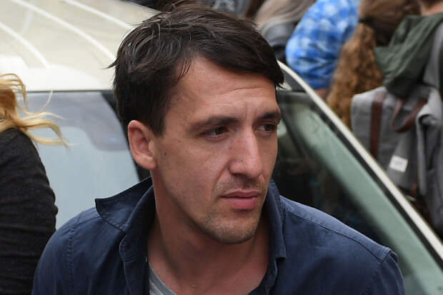 kp.ru: актер Смольянинов продолжает вести бизнес в РФ с заблокированными счетами