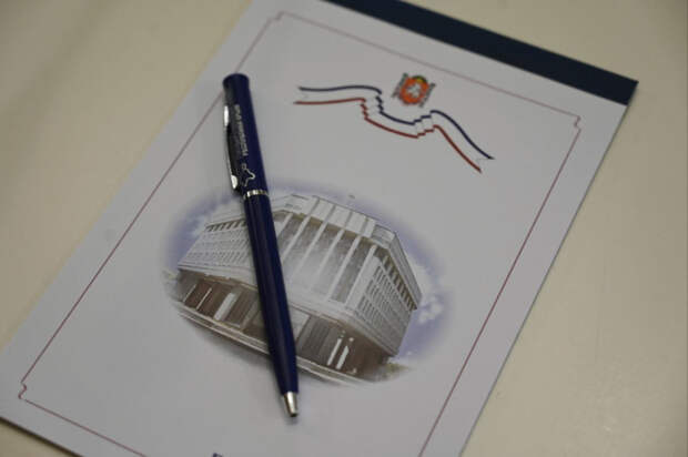 Законы для инвестпроектов, рекордные поступления в бюджет и изменение в премировании соцработников: итоги сессии Госсовета Крыма