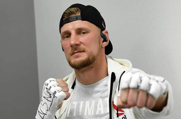 Менеджер Волкова: UFC не сдержал обещаний перед Александром