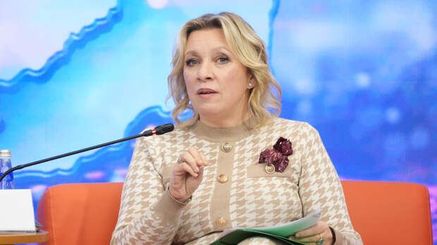 «Есть одно «но»: Захарова дала совет Польше после слов Туска о ядерных амбициях