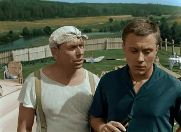 Рязанов оказался человеком большой души – помня, как он давно обидел Папанова, решил оставить его в своей картине «Берегись автомобиля!». 