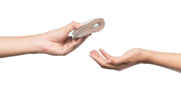 Фуа-гра за народный счёт: Полину Гагарину внесли в "чёрный список" организаторов из-за непомерных аппетитов?