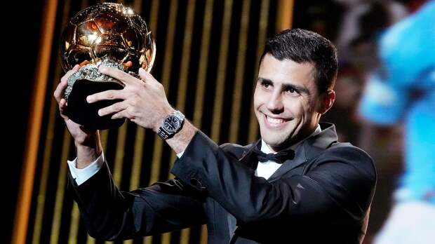 «Манчестер Сити» предложил Родри новый контракт