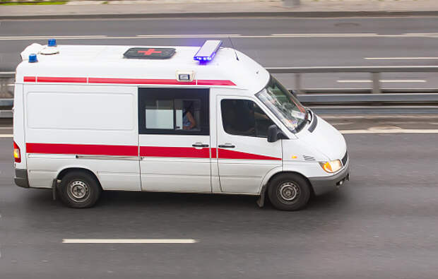 Пенсионерка попала в больницу после семейного конфликта в квартире на Радужной
