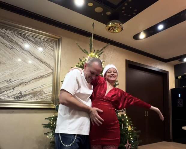 Актриса Катерина Шпица станет матерью во второй раз