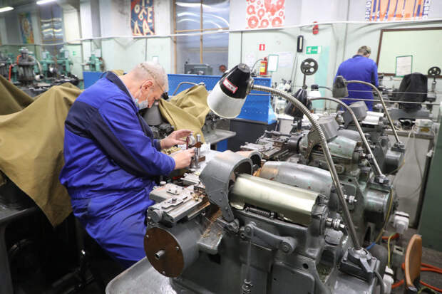 Петербургская промышленность за четыре месяца показала рост на 11,8 процента