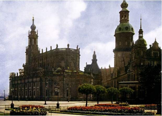 1916c Dresden.jpg