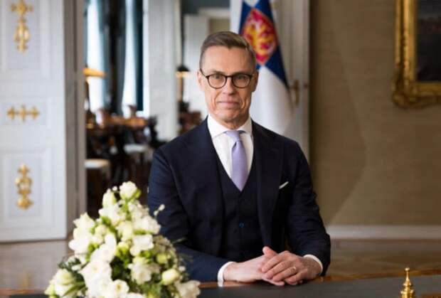 Iltalehti: Стубб выступил с новогодней речью в мятом и криво повязанном галстуке