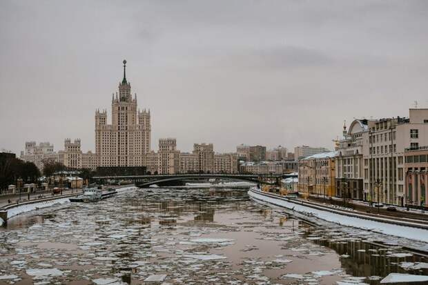 В Москве после масштабного ремонта восстановлены 83 дома у рек