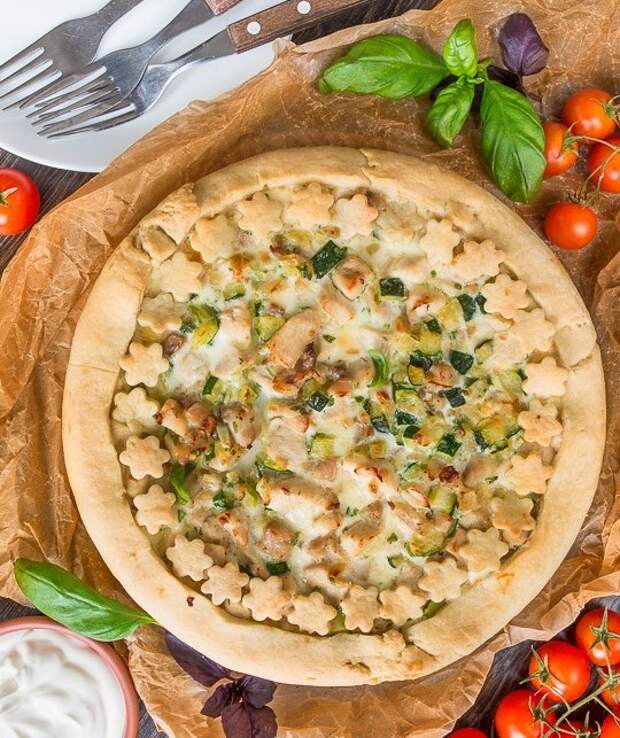 pirog-s-kuricei-na-pesochnom-teste (540x643, 276Kb)