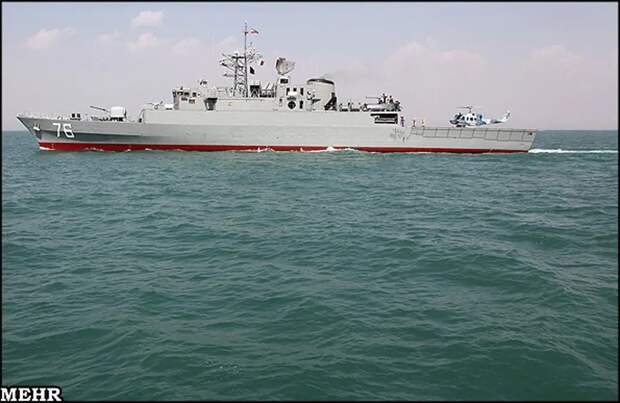 США атаковали фрегат Jamaran ВМС Ирана, БПЛА КСИР бьют по нефтяным вышкам