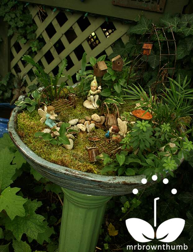 Fairy-Garden-Miniature-Garden-in-A-Birdbath (536x700, 697Kb)
