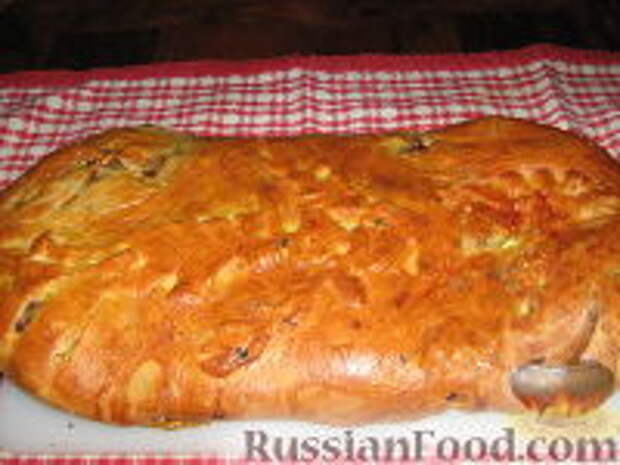 Фото к рецепту: Кулебяка с мясом, грибами и картофелем