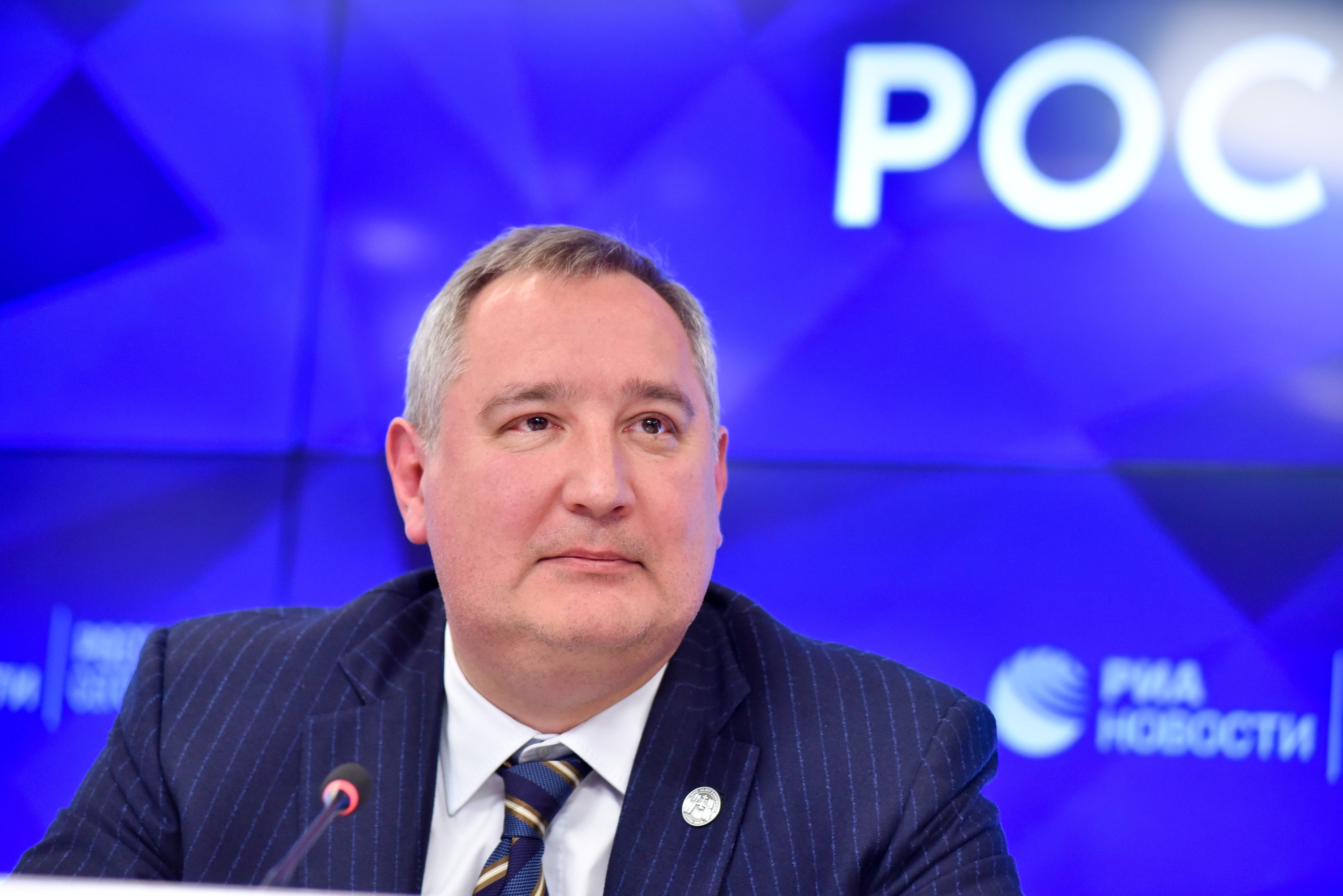Рогозин заявил о «войне» за освоение космоса