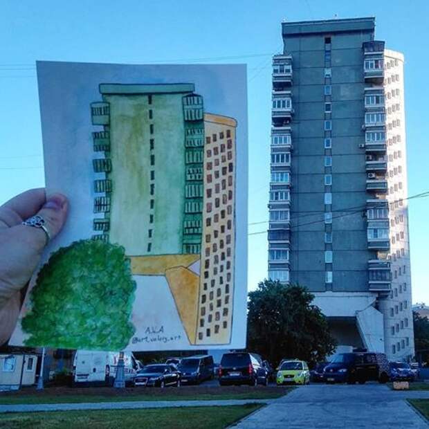 Фото дня: дом-сороконожка на Беговой вдохновляет на творчество Фото: Instagram @art_valery_art