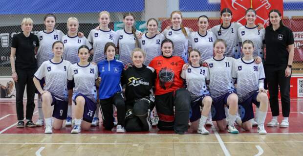 Юниорки «Нижегородца» завоевали серебро первенства России по флорболу