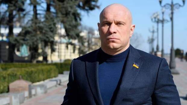 Офицальный флаг Украины сине-желтый. Почему украинцы используют жевто-блакитный