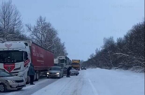 Движение по трассе М-5 в Сасовском округе приостановлено из-за непогоды