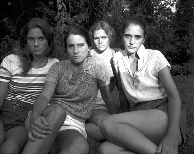 1981 интересное, прикол, сестры, фото