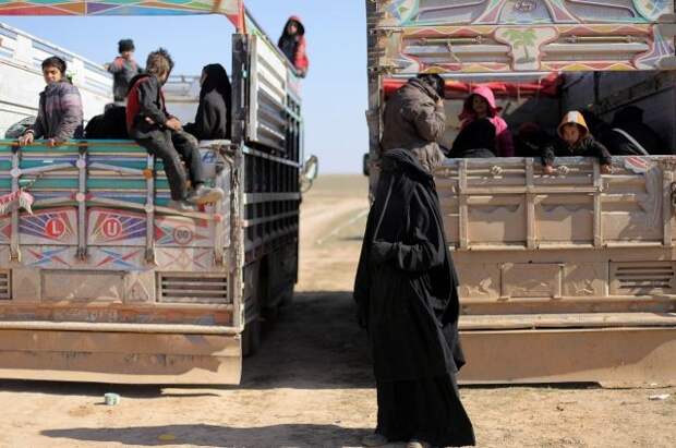 Сирия и РФ откроют два гуманитарных коридора для лагеря беженцев Рукбан