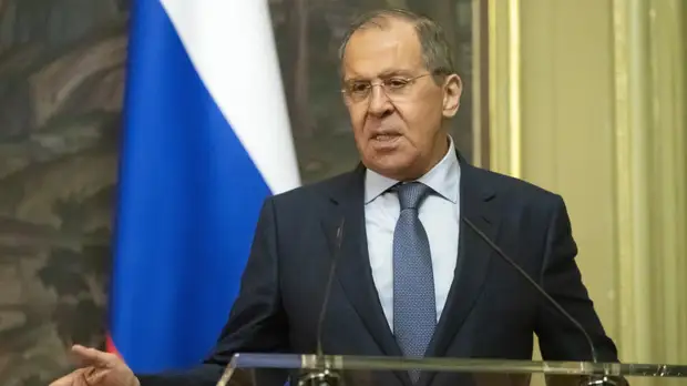 Лавров заявил, что МВД готовит новый порядок въезда и выезда из России