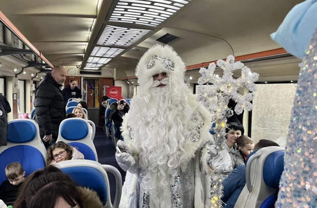 Волшебный поезд для детей