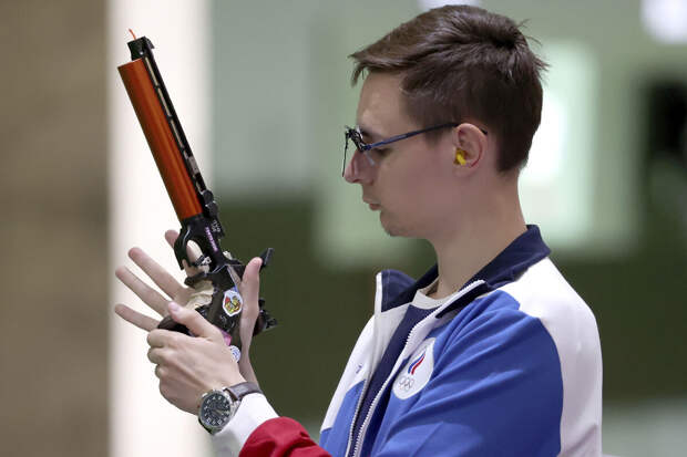 Российский стрелок Аристархов победил на ЧЕ в стрельбе из пневматического пистолета