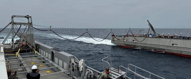 Пентагон испытал полностью автономную систему заправки безэкипажных катеров