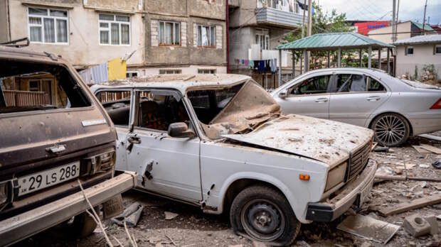 В Нагорном Карабахе сообщили о 27 погибших в результате обстрелов