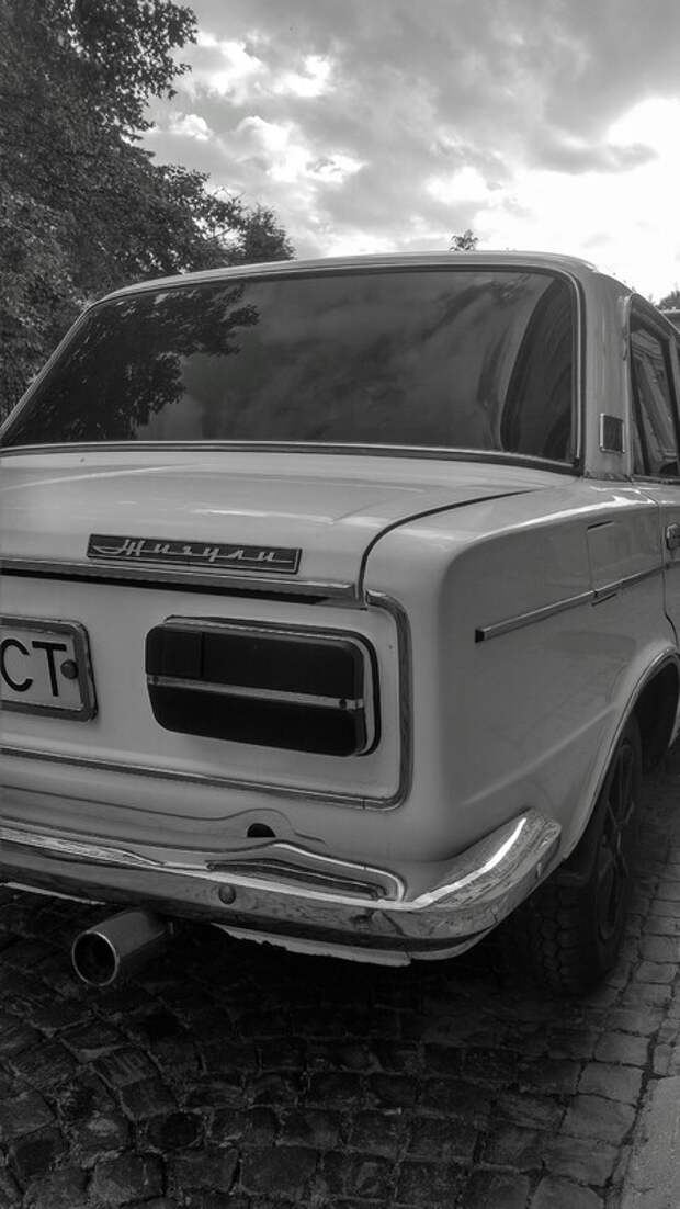 В России выставлен на продажу редкий ВАЗ-2109 с заводским состоянием и оригинальным пробегом