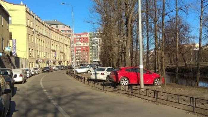 20 машин, которые замуровали дорожные демоны 20 машин, которые замуровали дорожные демоны