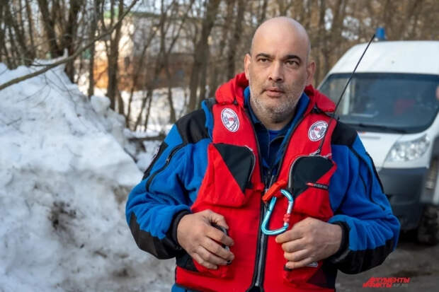Водолаз Гамурян рассказал, сколько еще могут искать Алину в Звенигороде