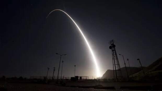 Демонстрация готовности ядерных сил: США запустят две межконтинентальные ракеты