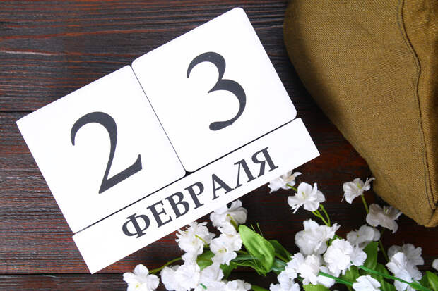 СДЭК: россиянки заказывали партнерам накладные ноздри и кодовую пробку для бутылки